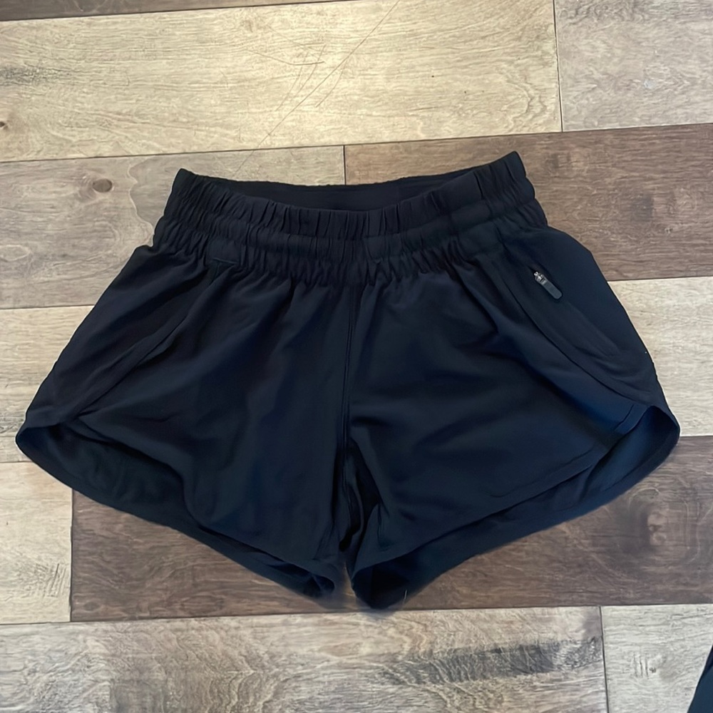 Lululemon low rise tracker shorts